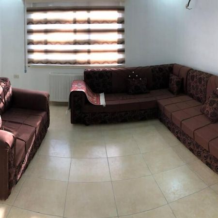 Apt 4 Rent/A Quiet Neighborhood Close To Services Amman Dış mekan fotoğraf