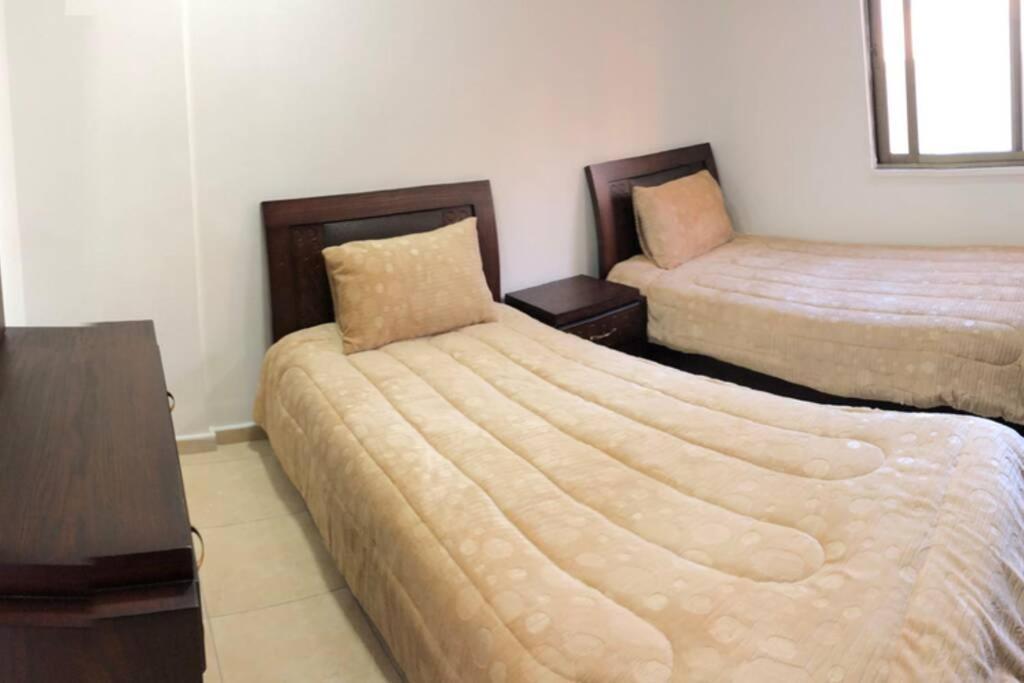 Apt 4 Rent/A Quiet Neighborhood Close To Services Amman Dış mekan fotoğraf